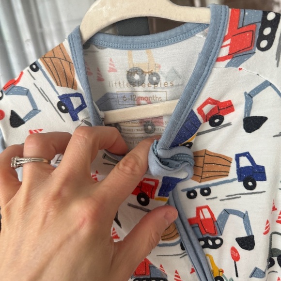 Little Sleepies shorty zippy construction vehicles romper bamboo baby boy trucks - Picture 3 of 6